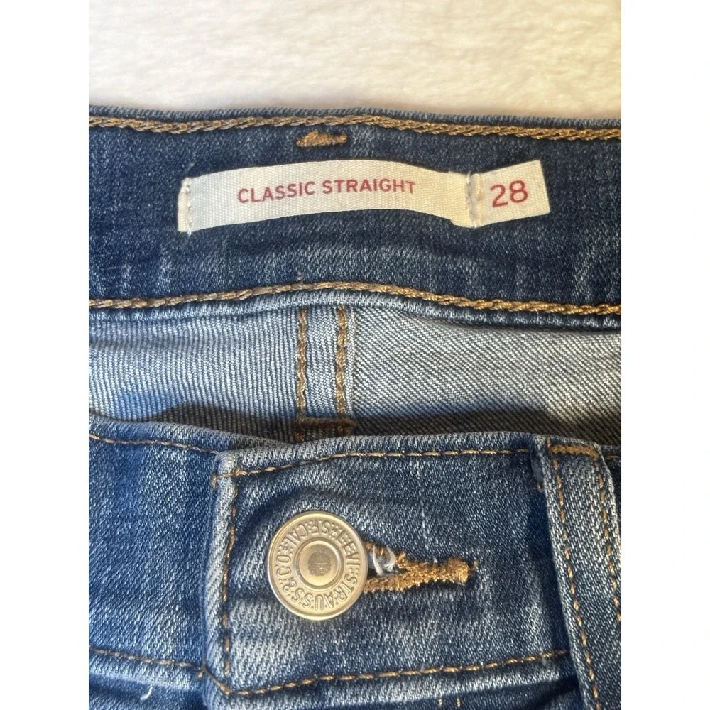 Levis‎ Jeans Womens 6 Blue Denim Classic Straight Medium Wash Pocket 28x28